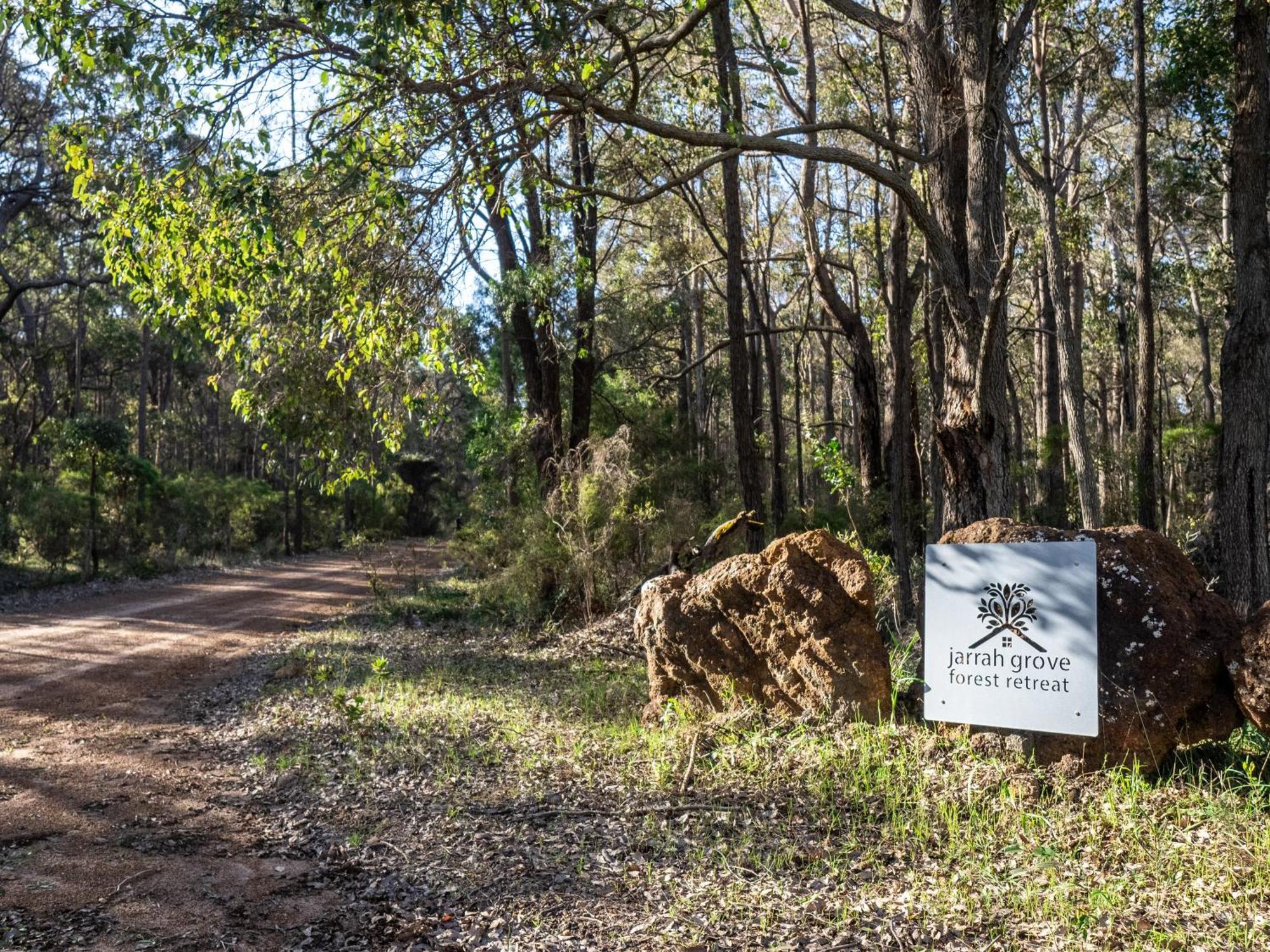 Jarrah Grove Forest Retreat - Adults Only Luxury Chalet Rosa Glen Eksteriør billede