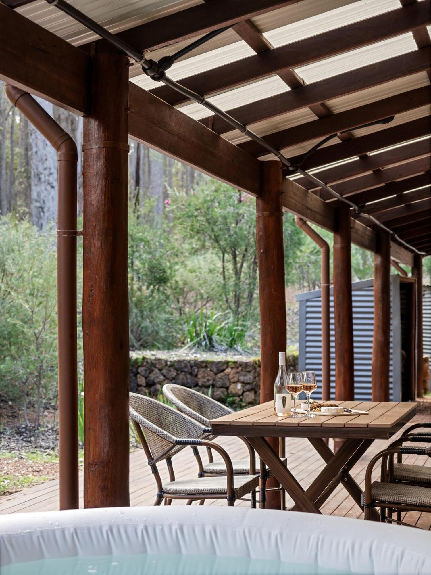 Jarrah Grove Forest Retreat - Adults Only Luxury Chalet Rosa Glen Eksteriør billede