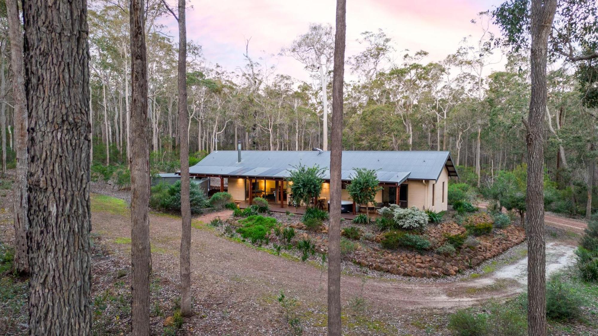 Jarrah Grove Forest Retreat - Adults Only Luxury Chalet Rosa Glen Eksteriør billede